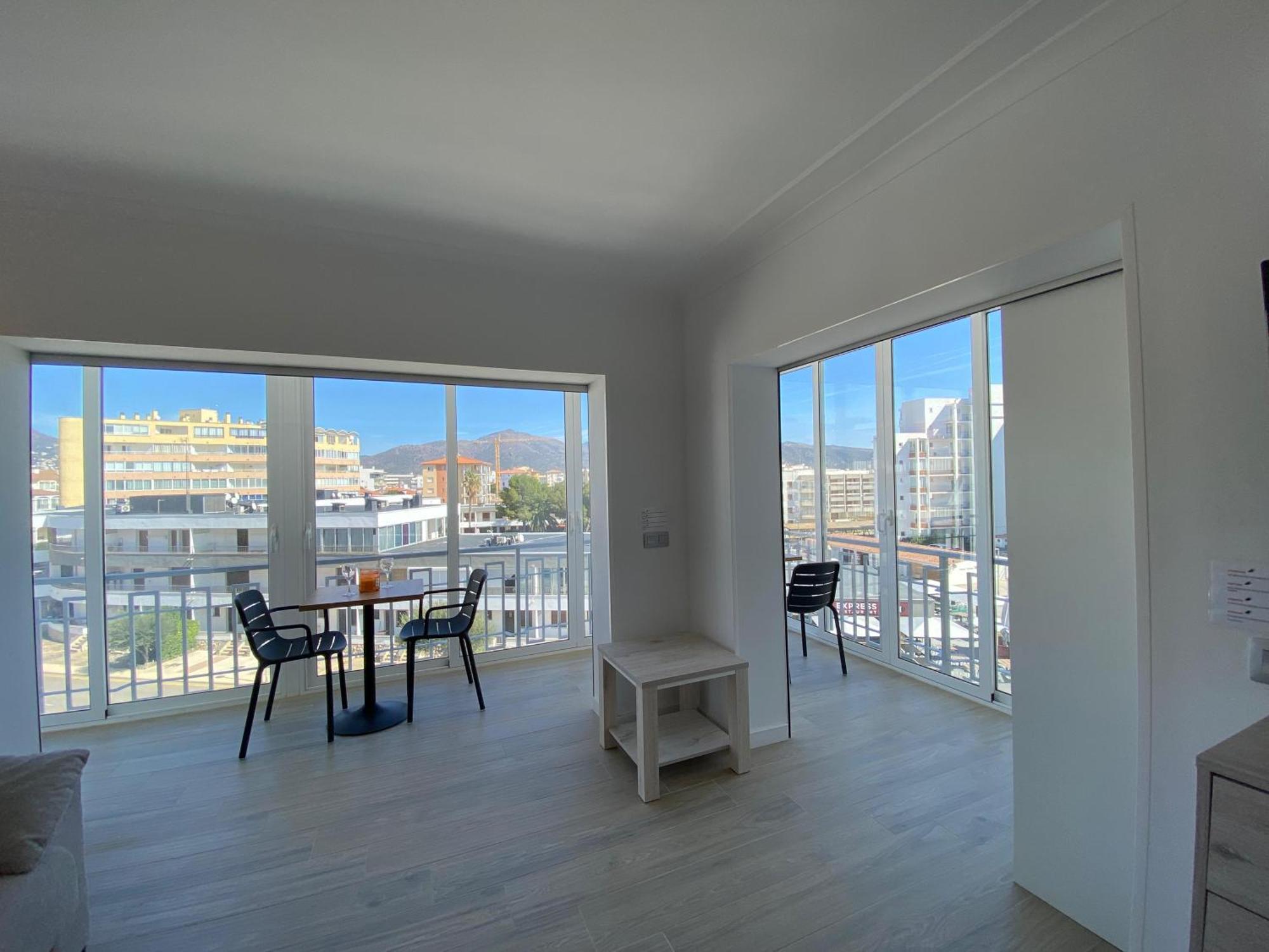 Piso Solimar Roses Extérieur photo